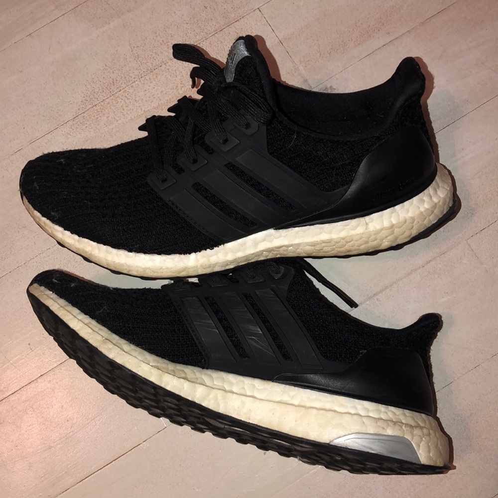 Black Ultra-boost Adidas